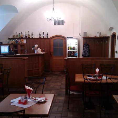 Penzion S Restauraci "U Mlyna Com" Litovel Exterior photo